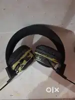 Levis headphones