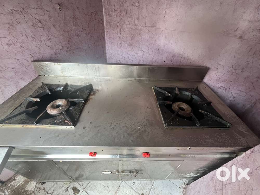 Cooking range for hotel