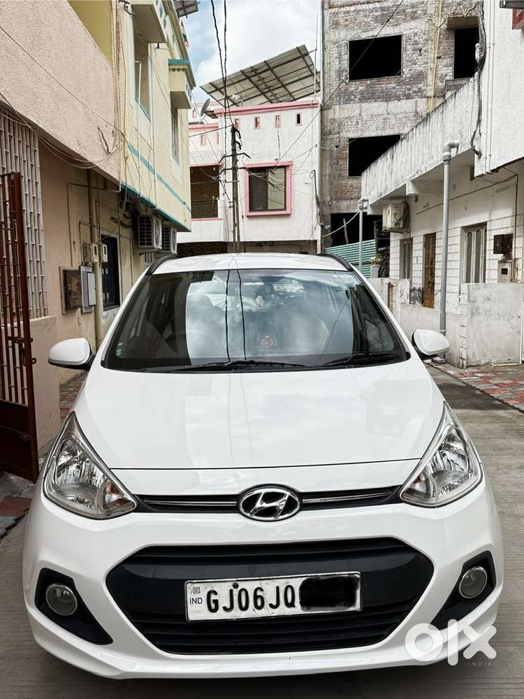 Hyundai Grand i10 2016 Petrol 25854 Km Driven