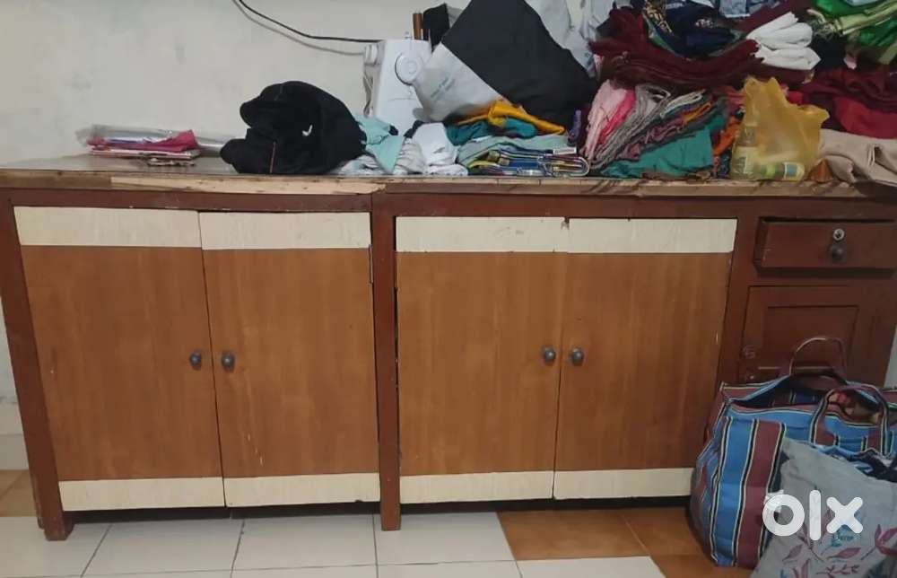 Heavy Wodden Counter, Cutting Table for sell 7.5ft*2.5ft