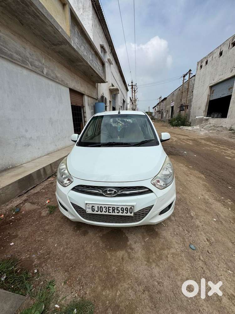 Hyundai i10 2013 Petrol 68600 Km Driven