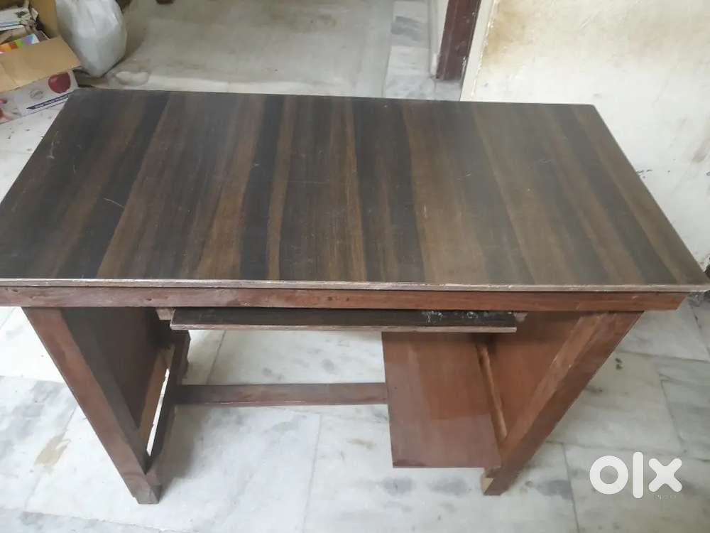 Sale Computer table and chair