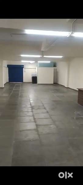 Industrial gala on ground floor
