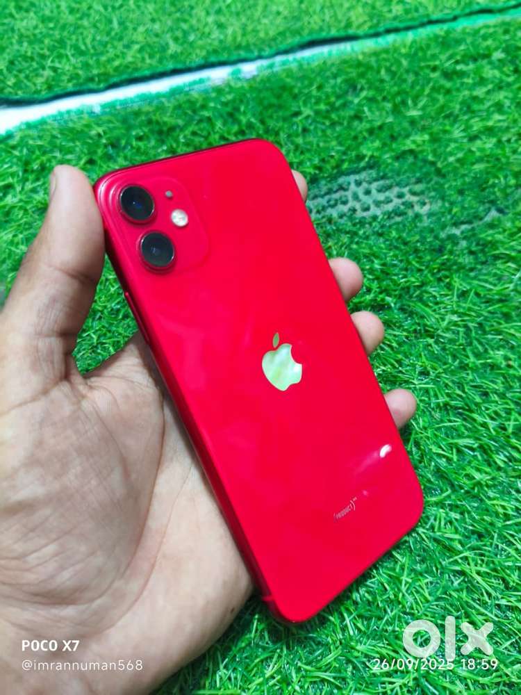 Iphone 11 red colour