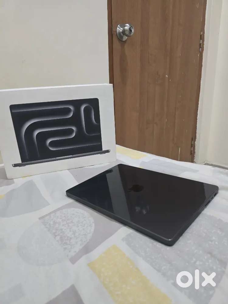 Macbook pro m3 pro 2024..