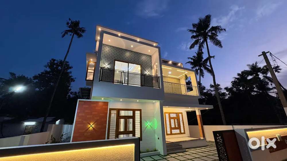 കൊല്ലം പെരുമ്പുഴ പുതിയ വീട് വില്പനയ്ക്ക്   (  4 bhk    6. 5 cent