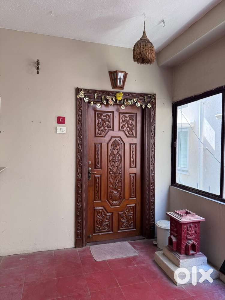 Spacious 3 Bedroom Flat for Rent - Well Lit & Cross Ventilated