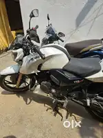 TVS Apache 200 4V – Like New, Ready to Roar!