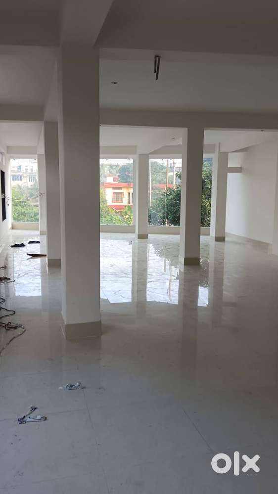 Roadfacing G+2 building for rent at Jayanagar