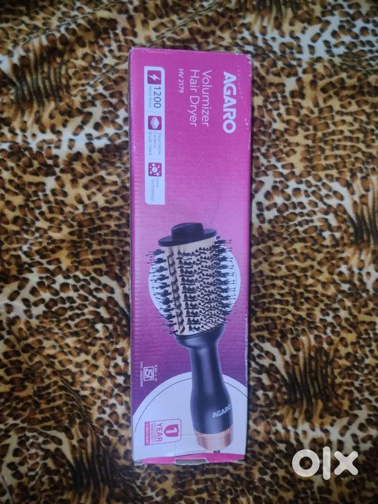 Agaro Hair dryer and volumizer brush