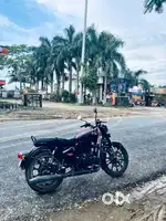 Royal Enfield Classic 350, Stealth Black