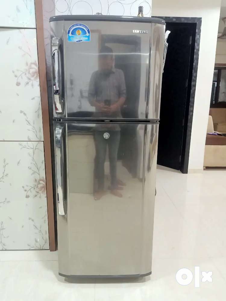 Samsung Refrigerator - 235 litres