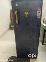Whirlpool fridge 190 litres fast ice excellent condition