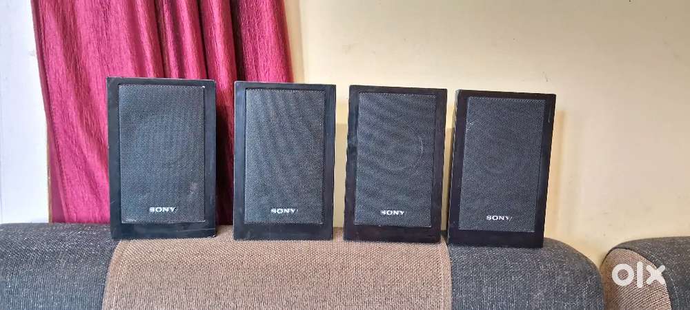 Sony Speakers original sony speaker. each 100W (3 Ohm)
