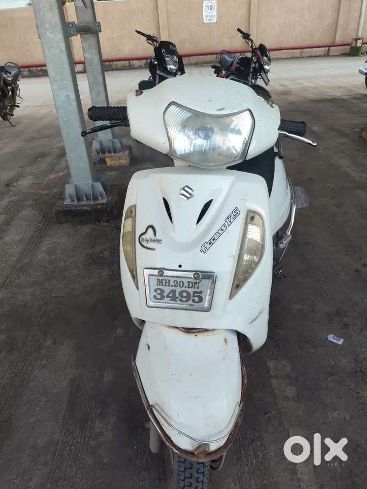 Access 125 2015 model just take and drive