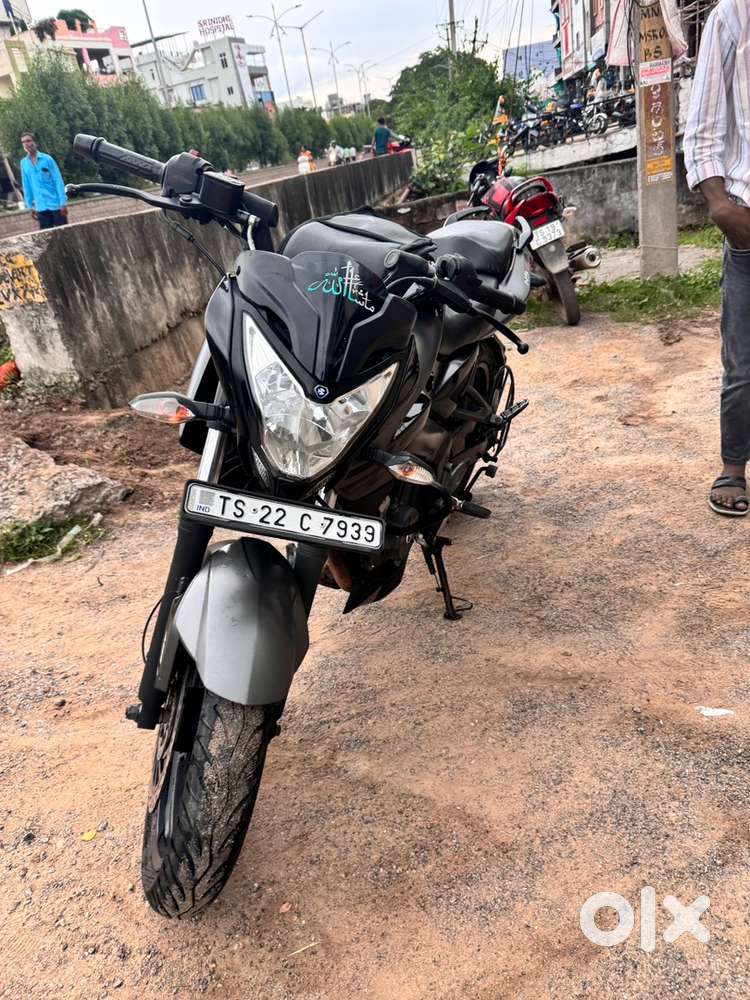 Excellent mint condition Bajaj Pulsar NS 200 for sale