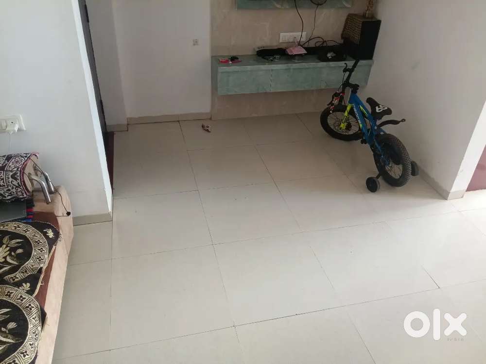This flat is a very good condition and new flat
