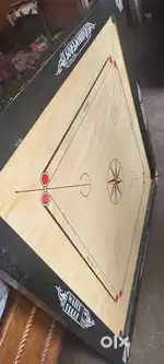 Champion carrom board