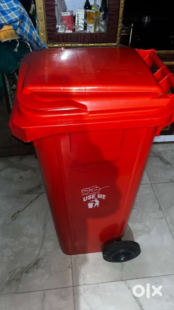 wheel dustbin