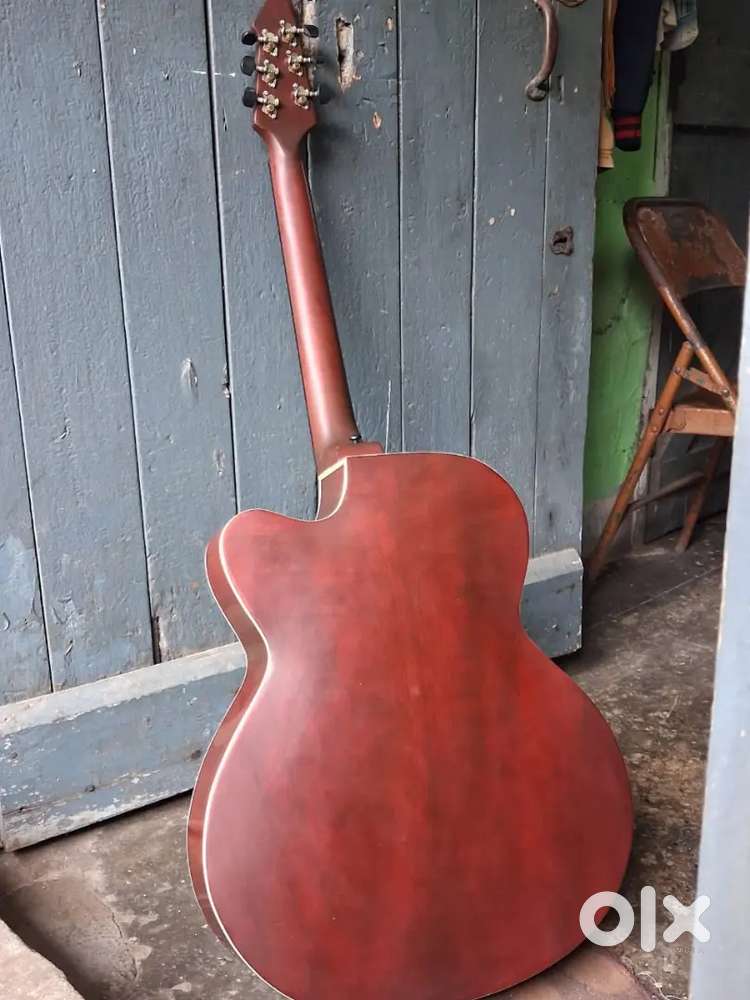 Yamaha guitar