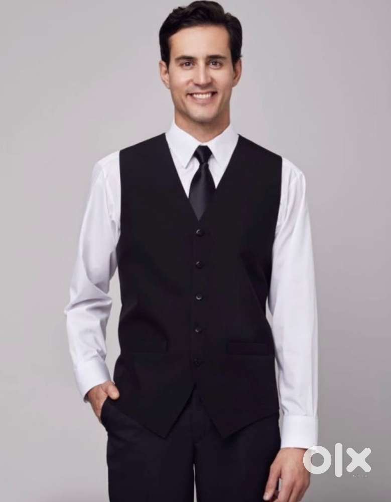 Casual Waiter (Fresher) - Room and Food Available