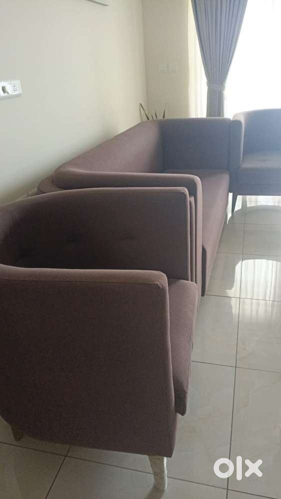 EXCELLENT GOOD CONDITION SOFA SET
