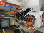 KTM duke 200