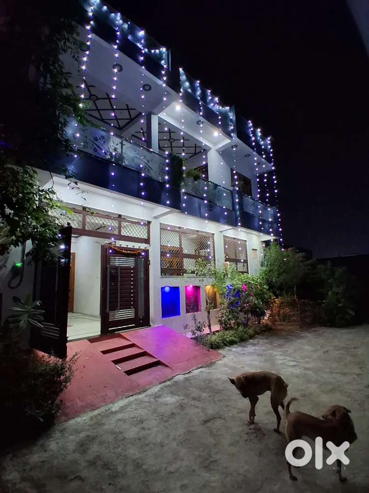 2BHK House available  for rent in Jankipuram Garden