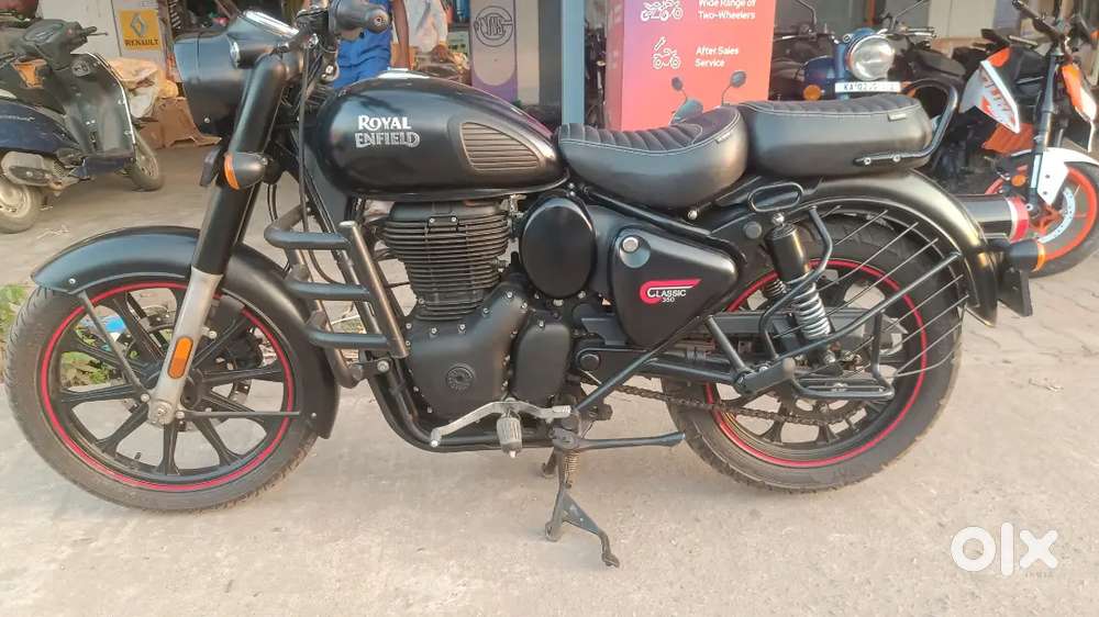 Ryal enfield classic excellent condition not even single scratch