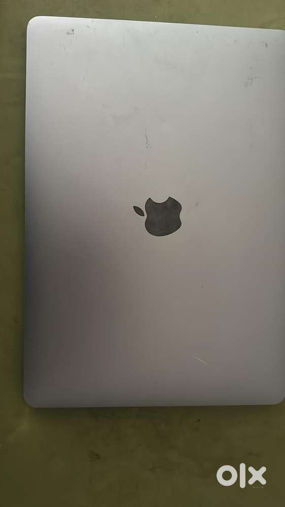 MAC BOOK AIR M1