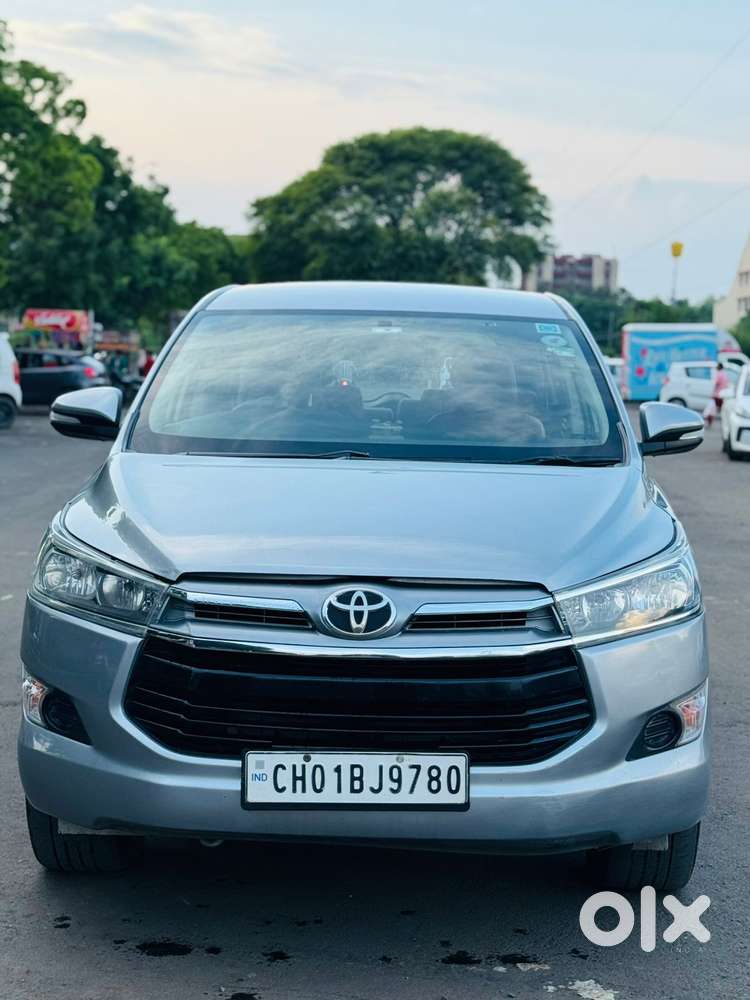 Toyota Innova Crysta 2.4 Leadership Edition, 2016, Diesel