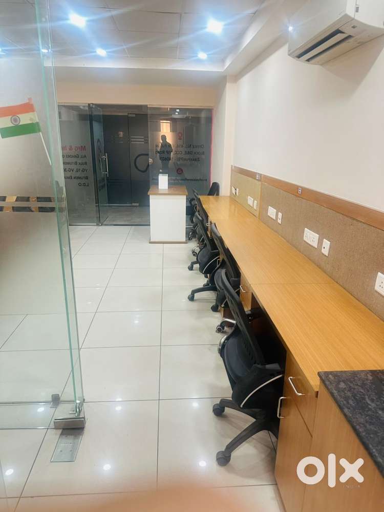 450 sq ft fully Furnished Office