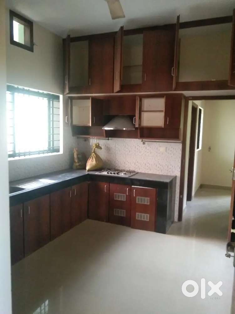 3bhk semi furnished luxury higher floor flat for sale at Lalbagh.