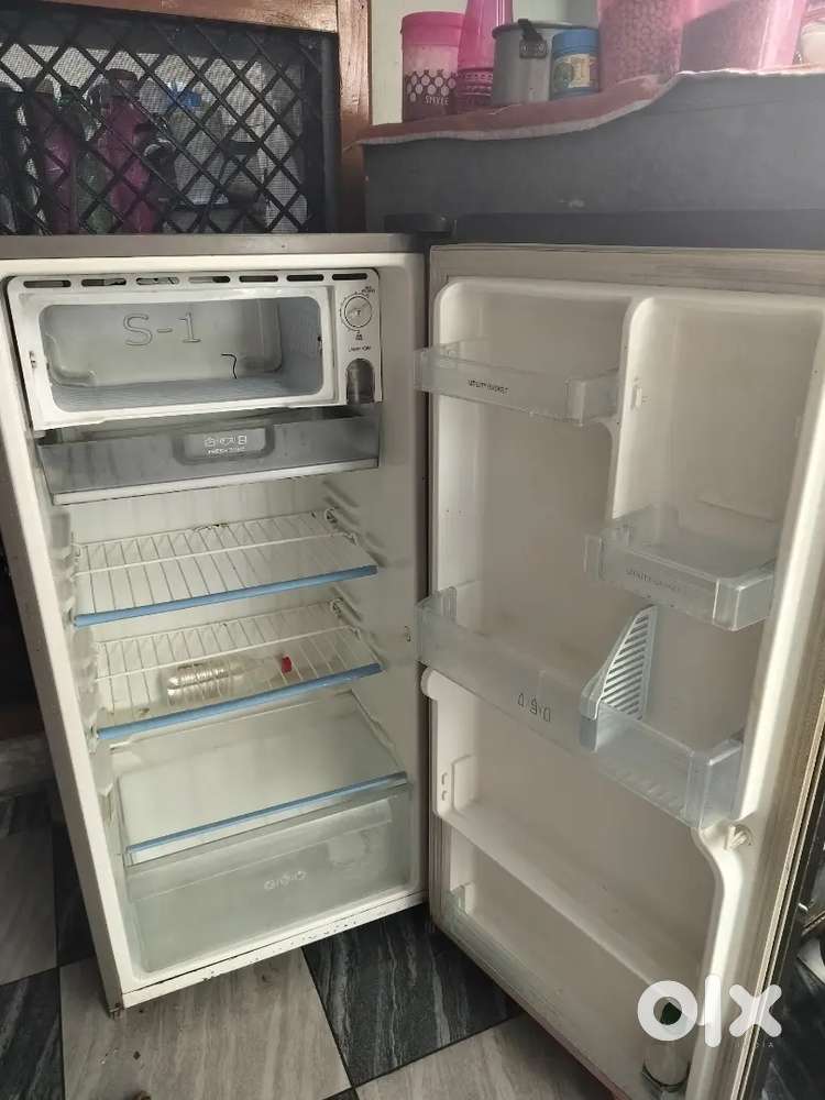 Refrigerator LG