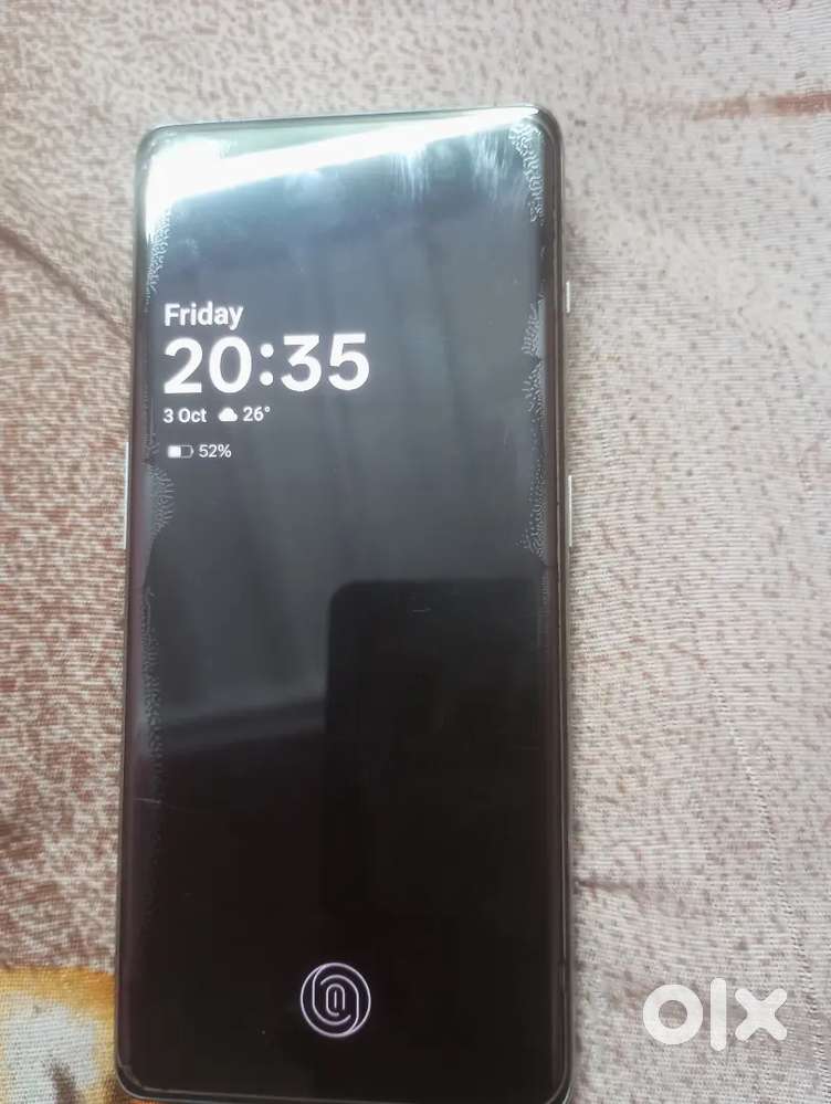 Koi dikkat nhi h phone me aap pahle chalakr dekh lo uske baad paisa do