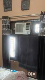 BLUE STAR 1 TON AC