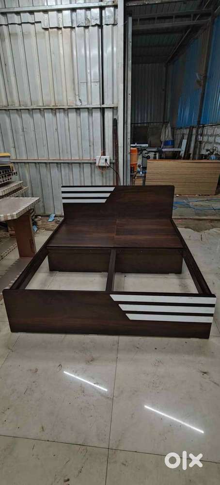 FACTORY MADE QUEEN SIZE NON STORAGE BED FOR SELL