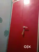 Wardrobe almirah