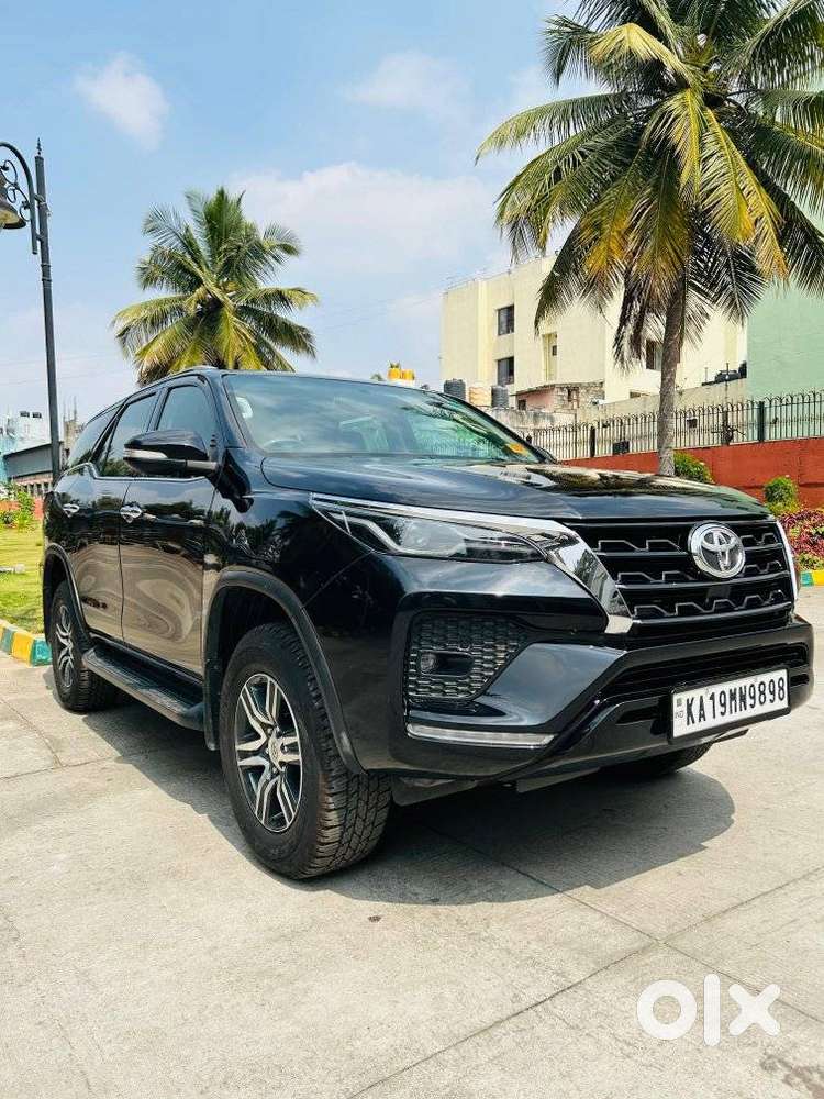 Toyota Fortuner 4X2 MT 2.8 Diesel, 2023, Diesel