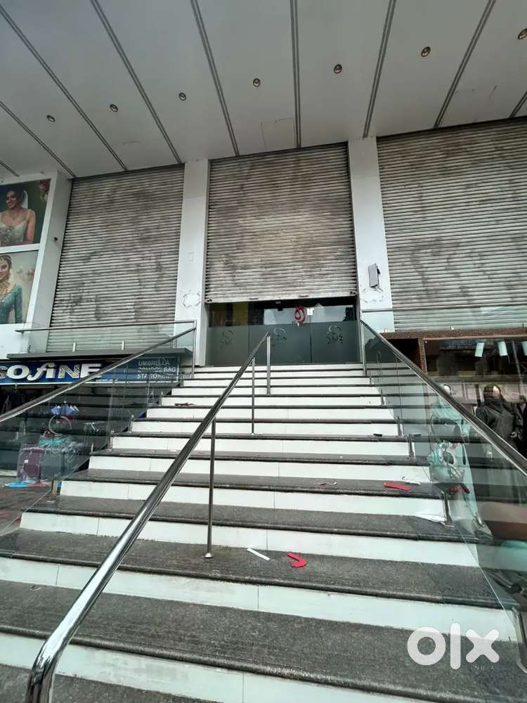 Commercial building remote controlled shutter