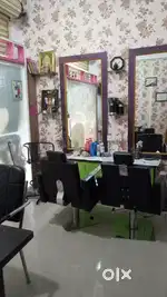 Running beauty parlour