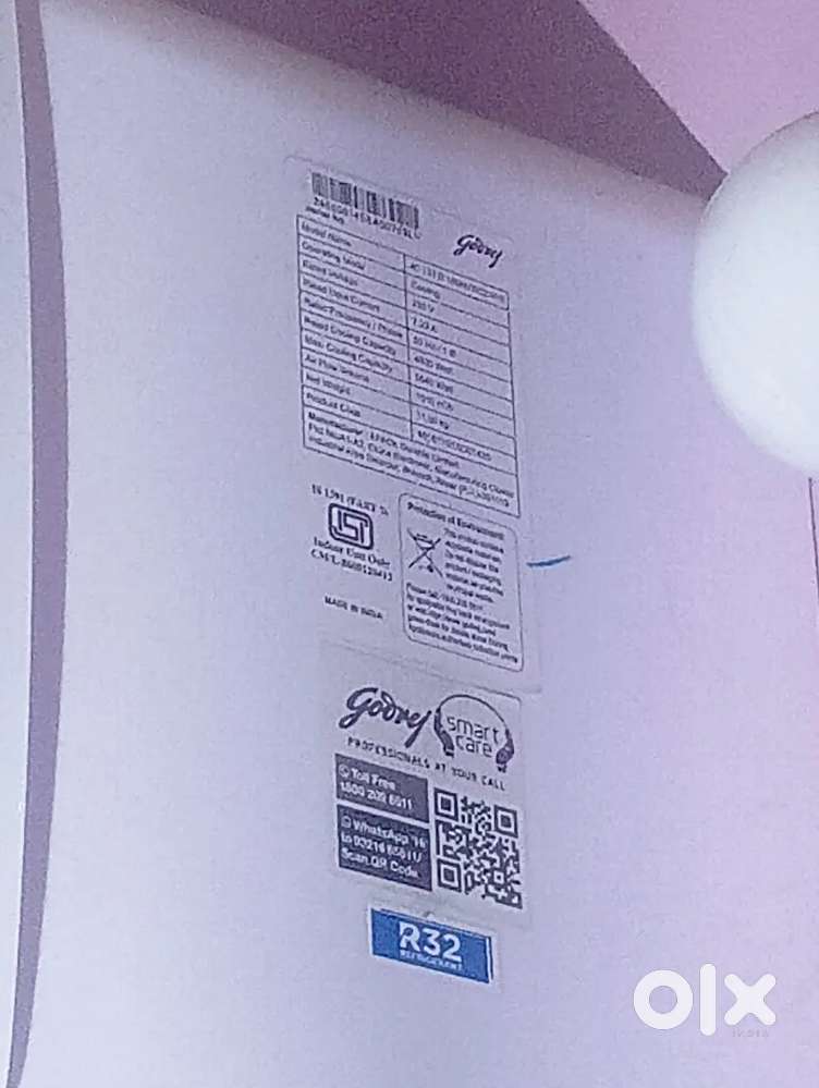 Godrej Split AC Indoor and out door unit2 Ton