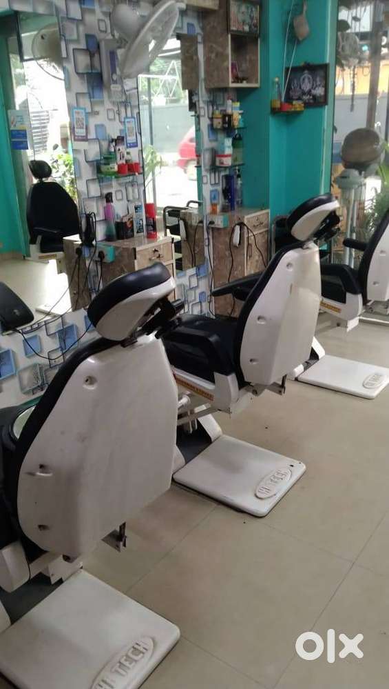 AC Men salon
