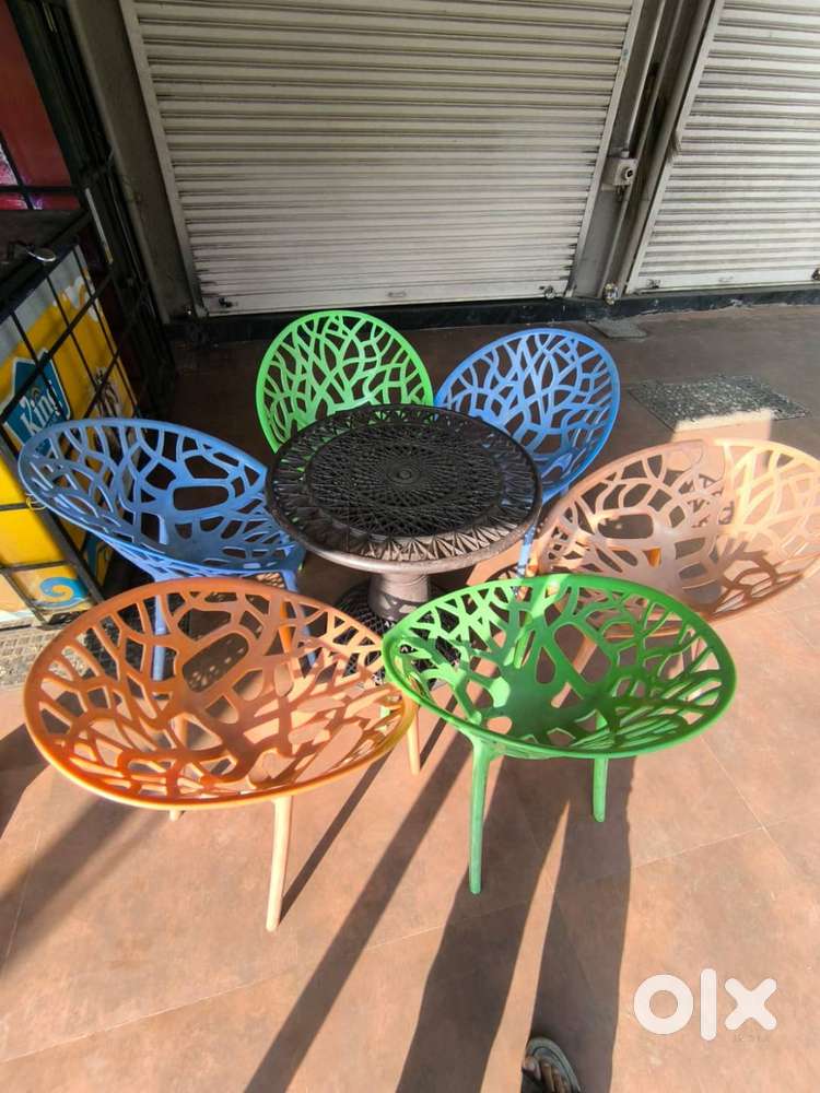 Plastic Chairs and Table , Crystal Plastic High Quality