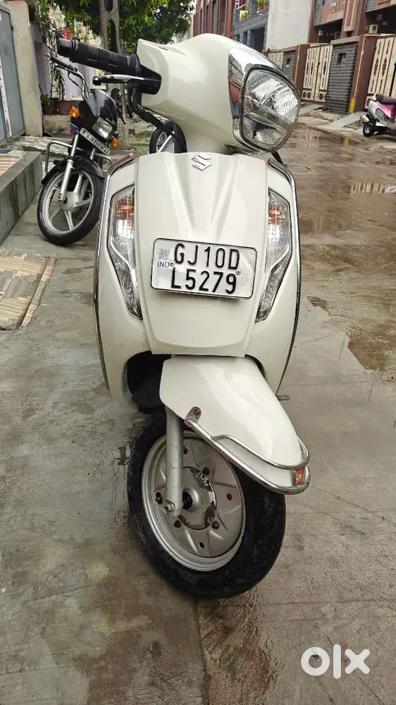 Suzuki access tip top condition