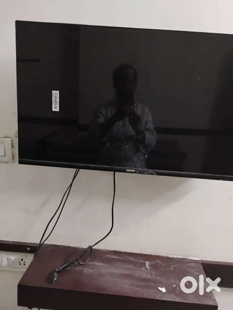 BRAND NEW TV