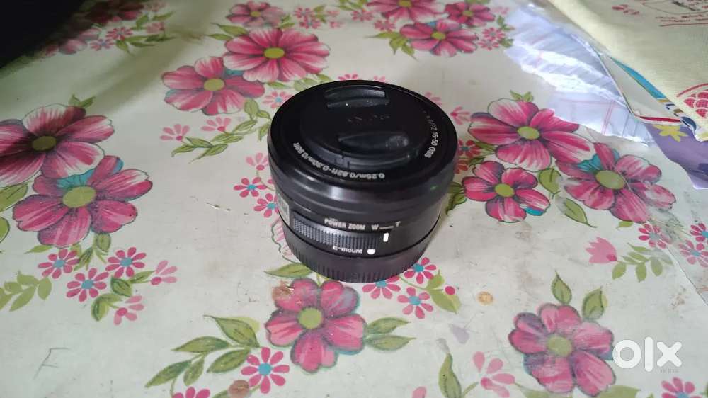Sony Alpha 6400 + kit lens