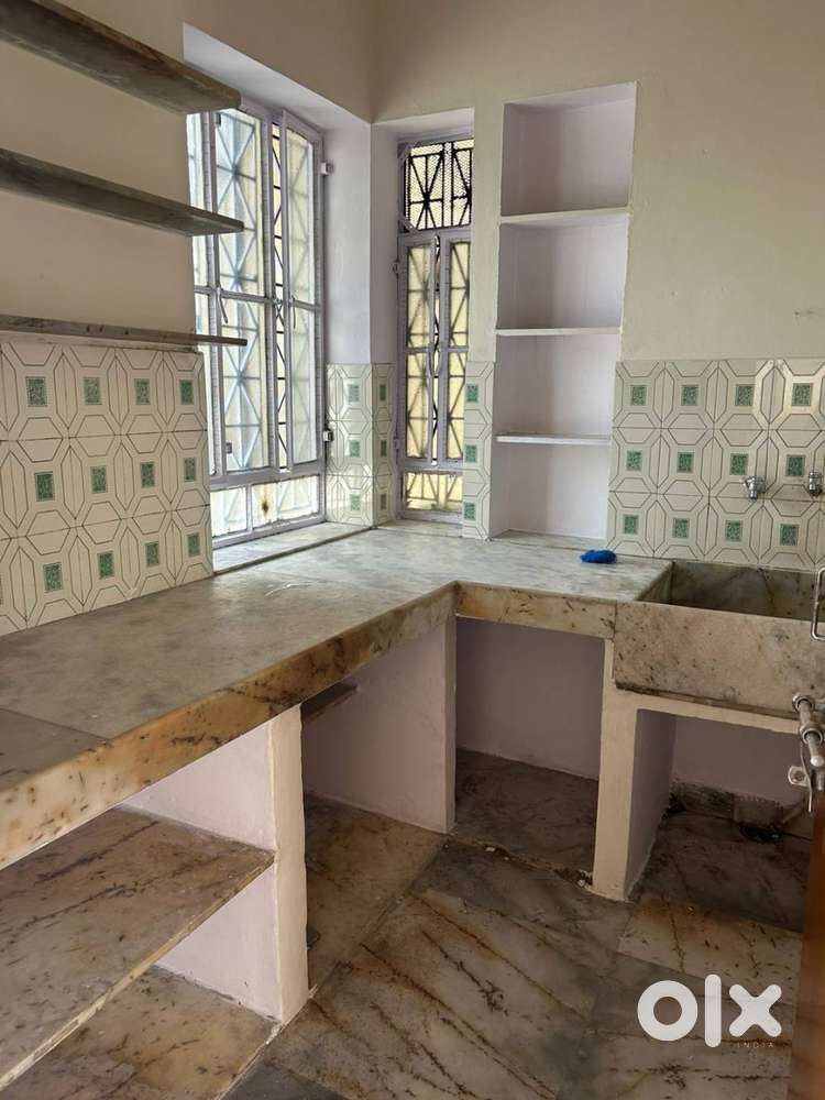 Vastu-Compliant 1 BHK House for Rent in Jaipur East-Facing Car Parking