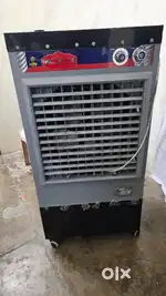 Cooler in excellent condition for sale