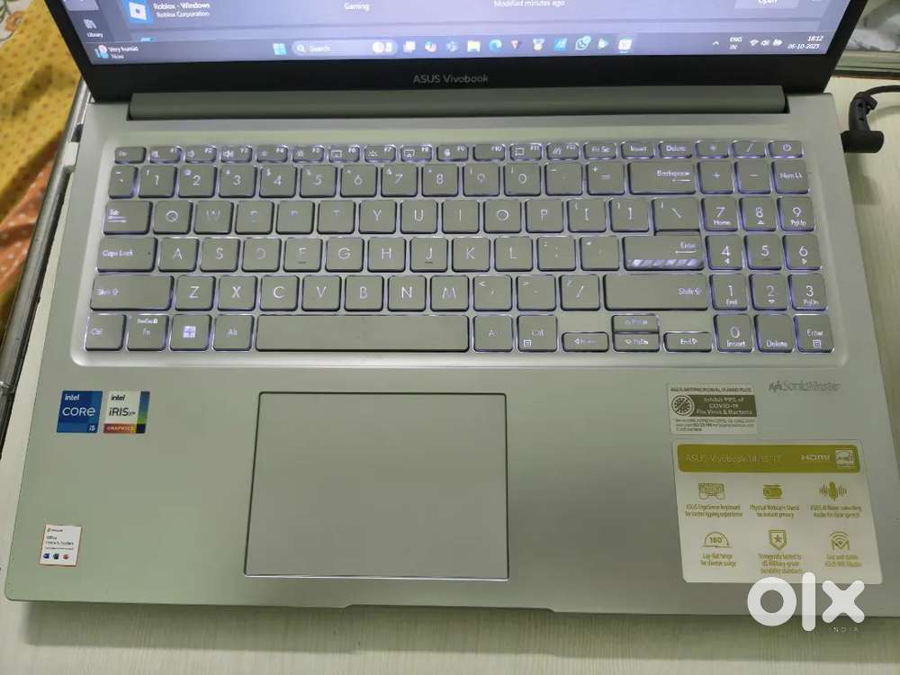 Asus vivo-book i5 12thgen silver colour 1years old not used much
